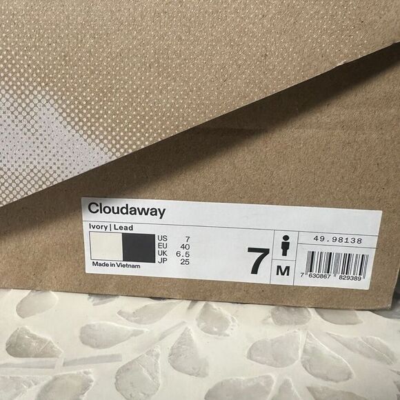 On Cloudaway Supportive Lightweight Travel Sneaker | New in Box Men’s Size 7 EU - Picture 12 of 12